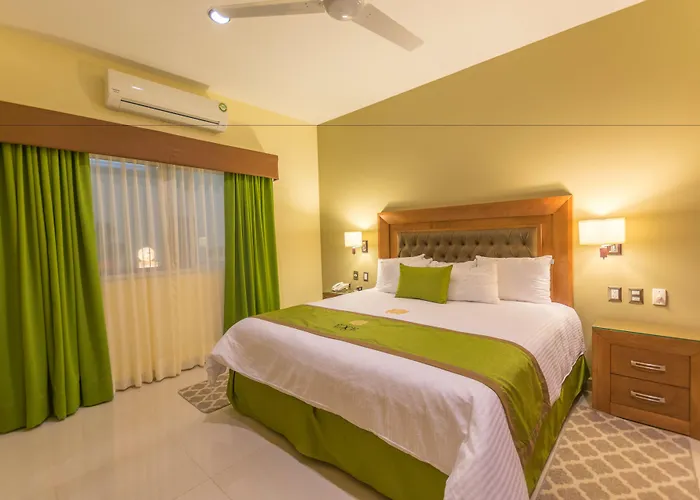 Hotel Ecce Inn & Spa